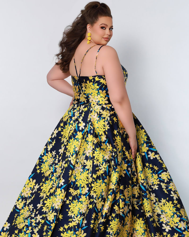 Yellow and outlet black formal outfits